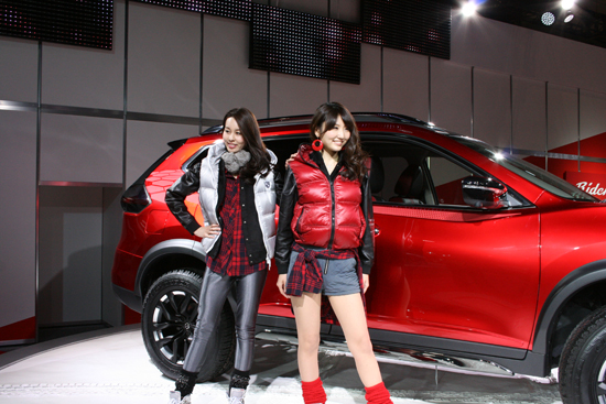 東京オートサロン2014コンパニオン
