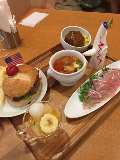 万博食堂