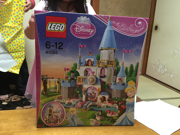 女の子だって楽しめる 5歳の娘の誕生日に レゴ ディズニープリンセス シンデレラの城 を買いました イログラフ